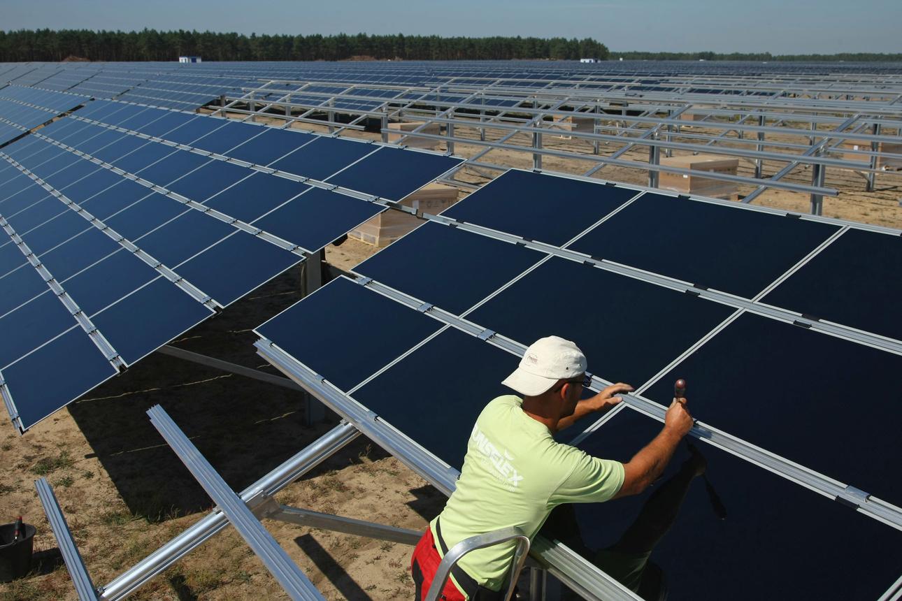 Utility-Scale-Solar: Engineering-, Bau- und Asset-Management-Rollen.